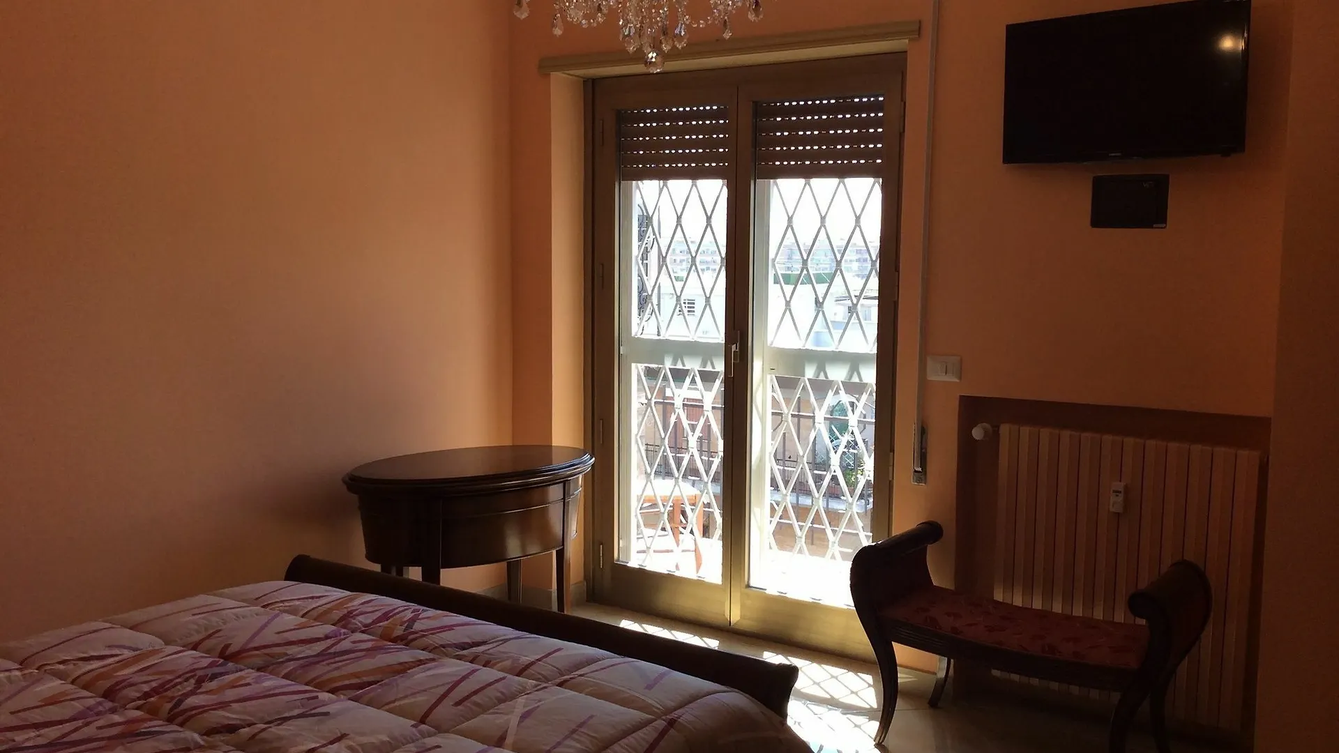 The Sun House Hotel Rome Guest house